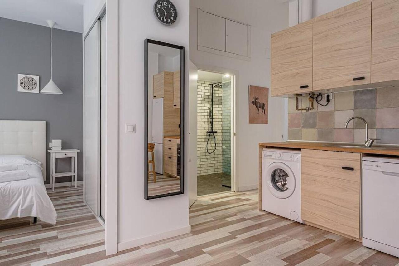 Lovely 2-Bed Flat In Tetuan By Sharingco. Мадрид Экстерьер фото